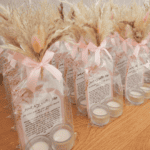 מארז ברכון עם נרות פמוטים מזכוכית סדר הדלקת נרות בשילוב פמפס