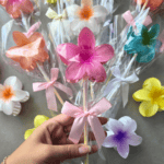 קליפס פרח צבעוני מתנה לאורחות למסיבת רווקות, בת מצווה או כל אירוע אחר