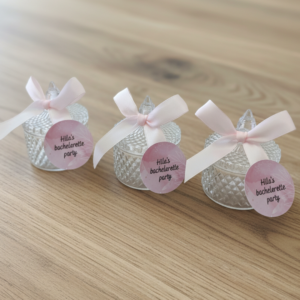 קופסת יהלום עם הקדשה אישית למילוי מתוק