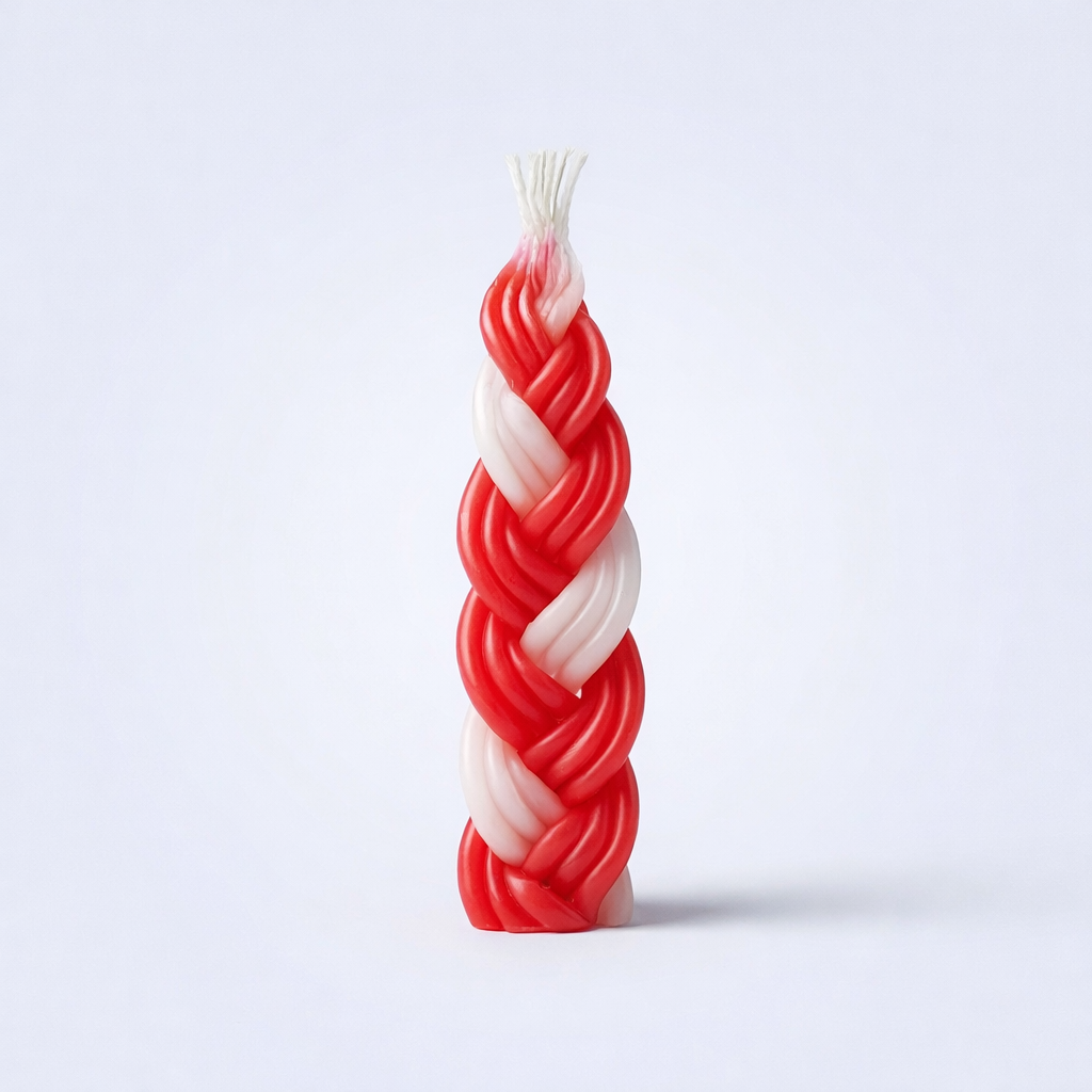 נר הבדלה אדום לבן צמה עבודת יד נר הבדלה אדום לבן צמה עבודת יד